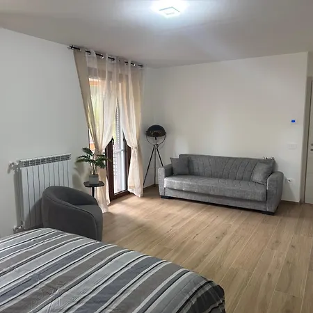 Markylian House Guest house *