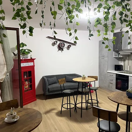 Guest house Markylian House *